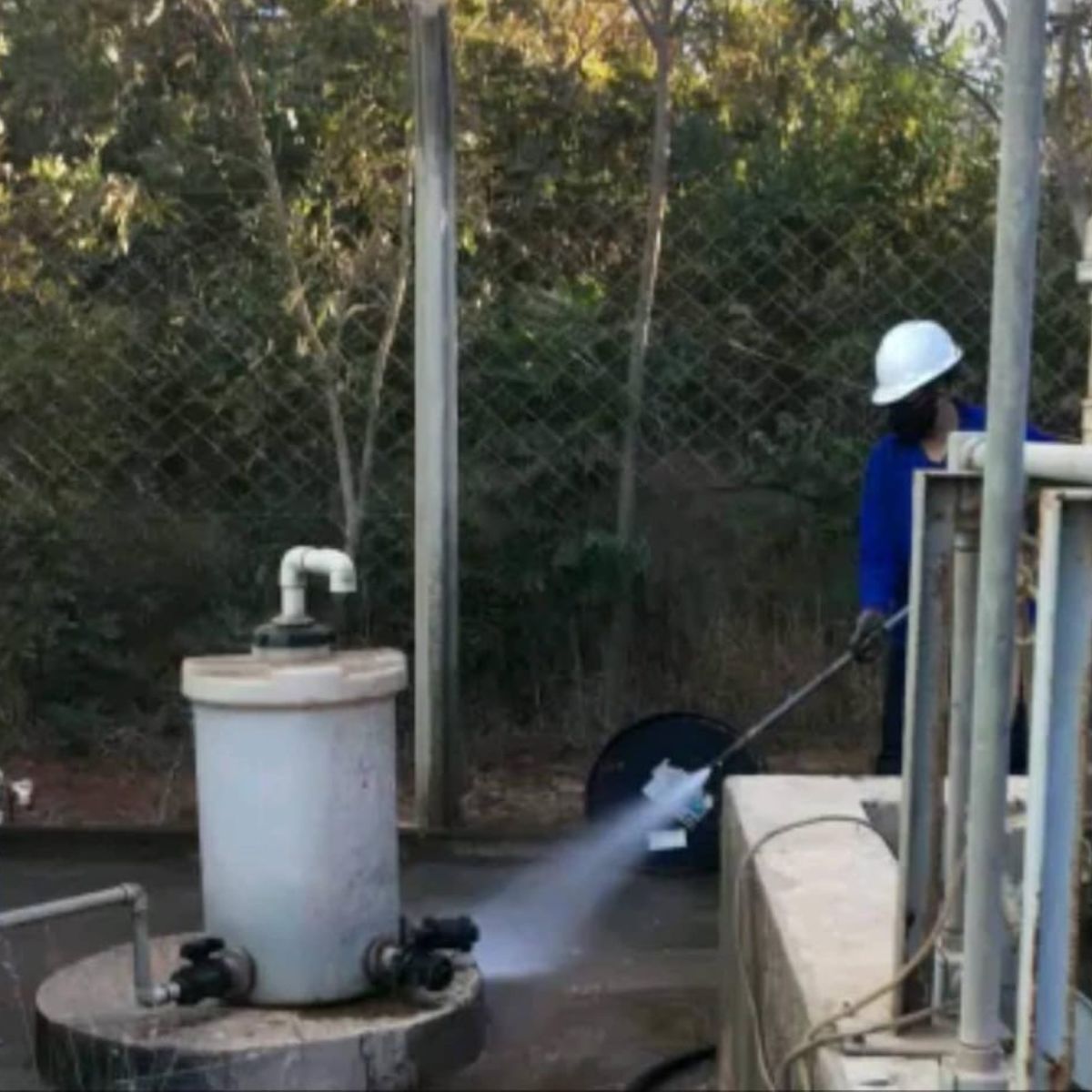 Limpeza de equipamentos hidrossanitários — Desentupidora Gota D'água Montes Claros